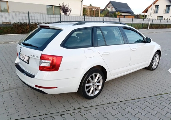 Skoda Octavia cena 61000 przebieg: 157700, rok produkcji 2018 z Zabrze małe 92